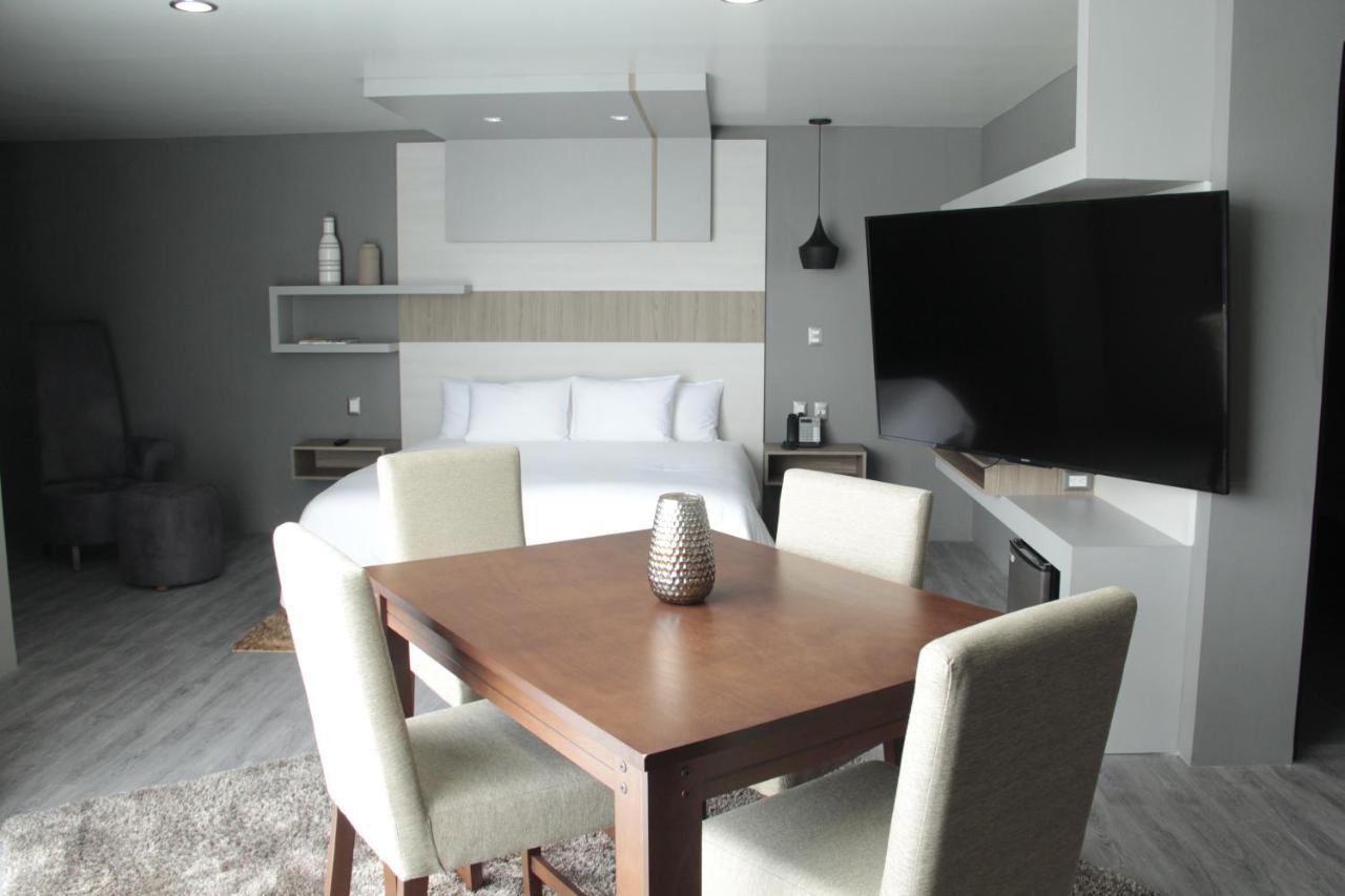 Esduma Hk Hotel Pachuca ภายนอก รูปภาพ