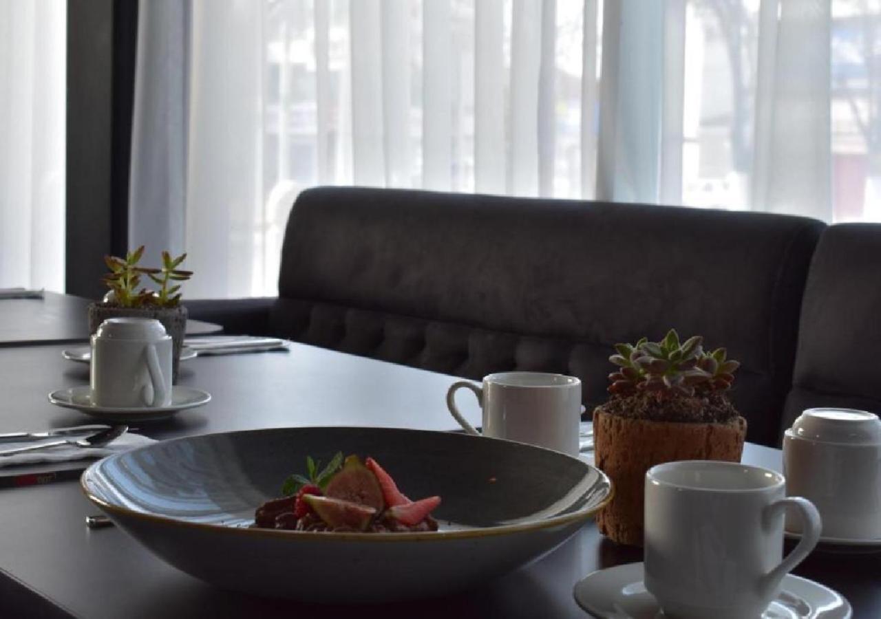 Esduma Hk Hotel Pachuca ภายนอก รูปภาพ