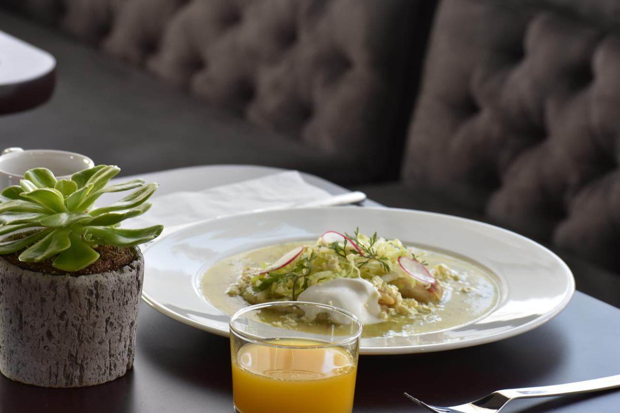 Esduma Hk Hotel Pachuca ภายนอก รูปภาพ